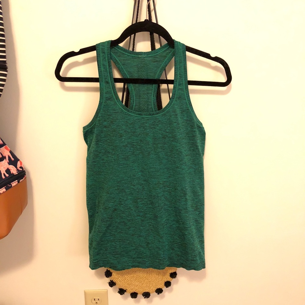 Lululemon tank